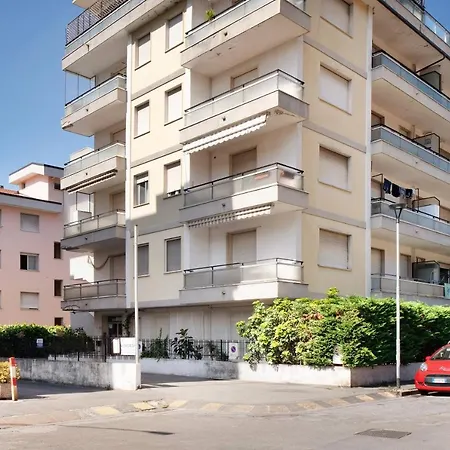 Apartament Perla Marina *